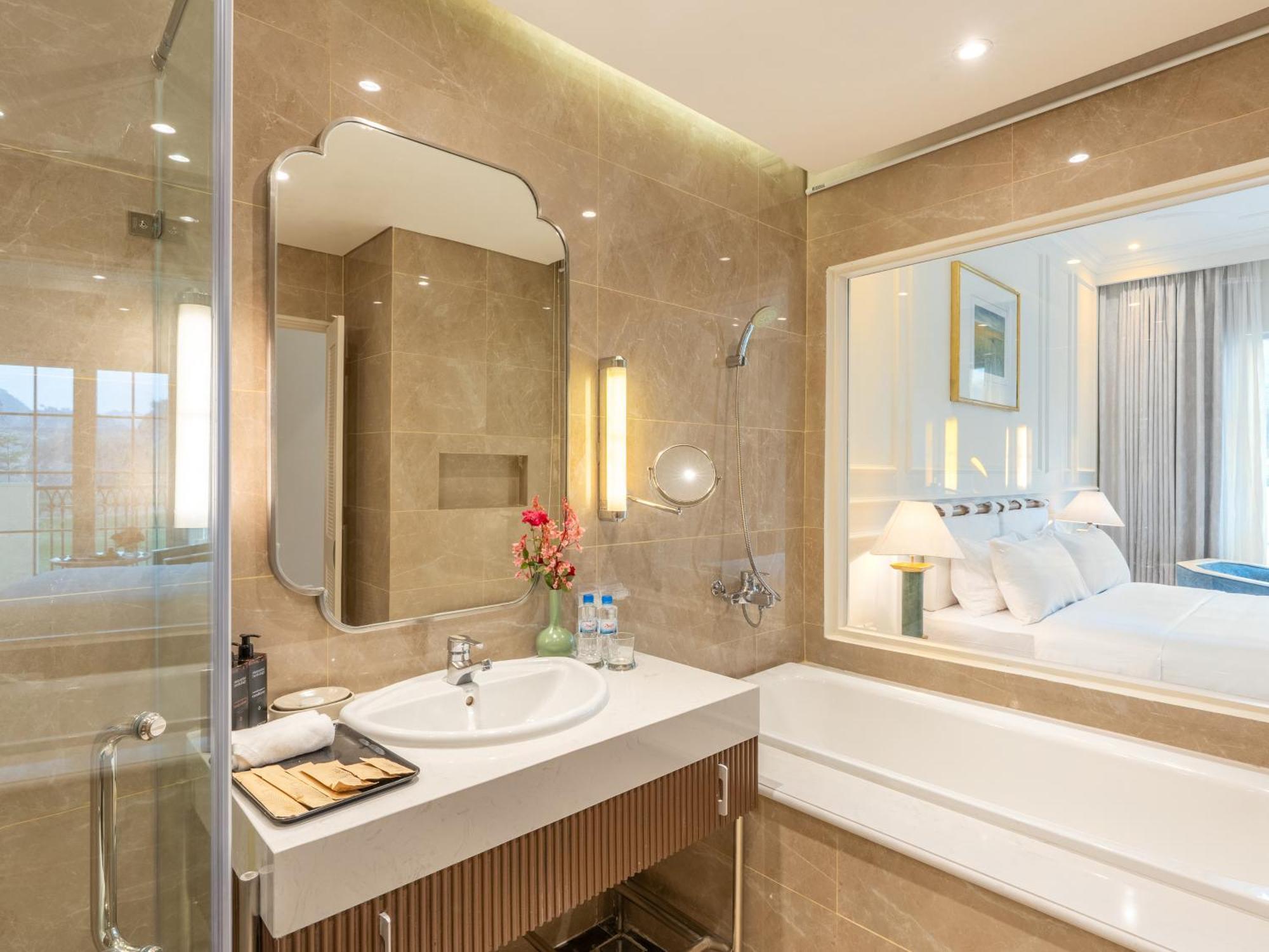 Legend Valley Hotel Ha Nam Phu Ly Ngoại thất bức ảnh